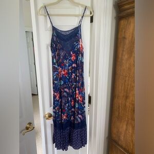 Bohemian long blue floral dress  NWOT